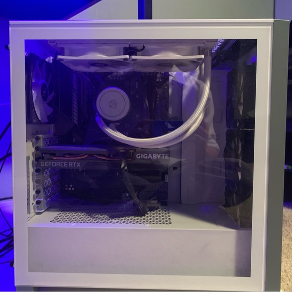COPY - Gaming Pc(Free monitor included)